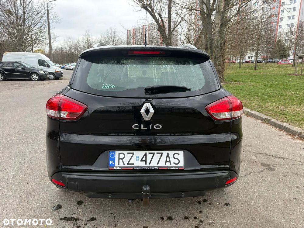 Renault Clio - 8