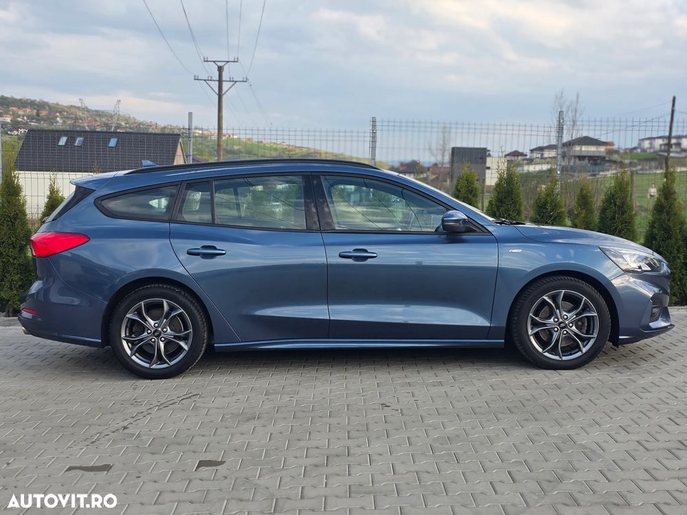 Ford Focus 1.0 EcoBoost Start-Stopp-System ST-LINE DESIGN - 6