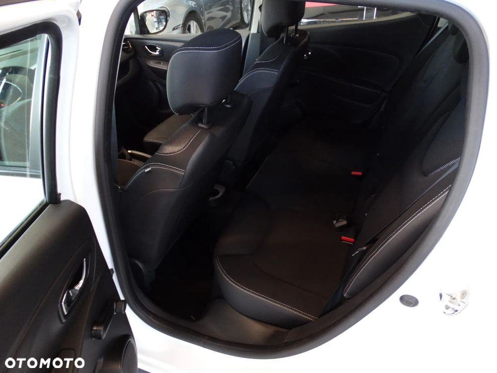 Renault Clio 1.2 16V Intens - 28