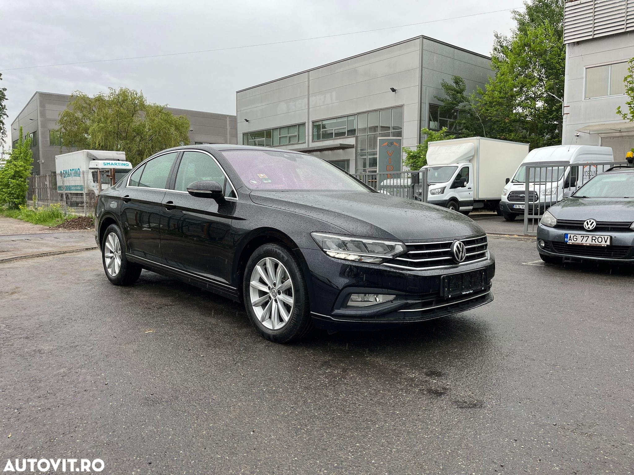 Volkswagen Passat - 2