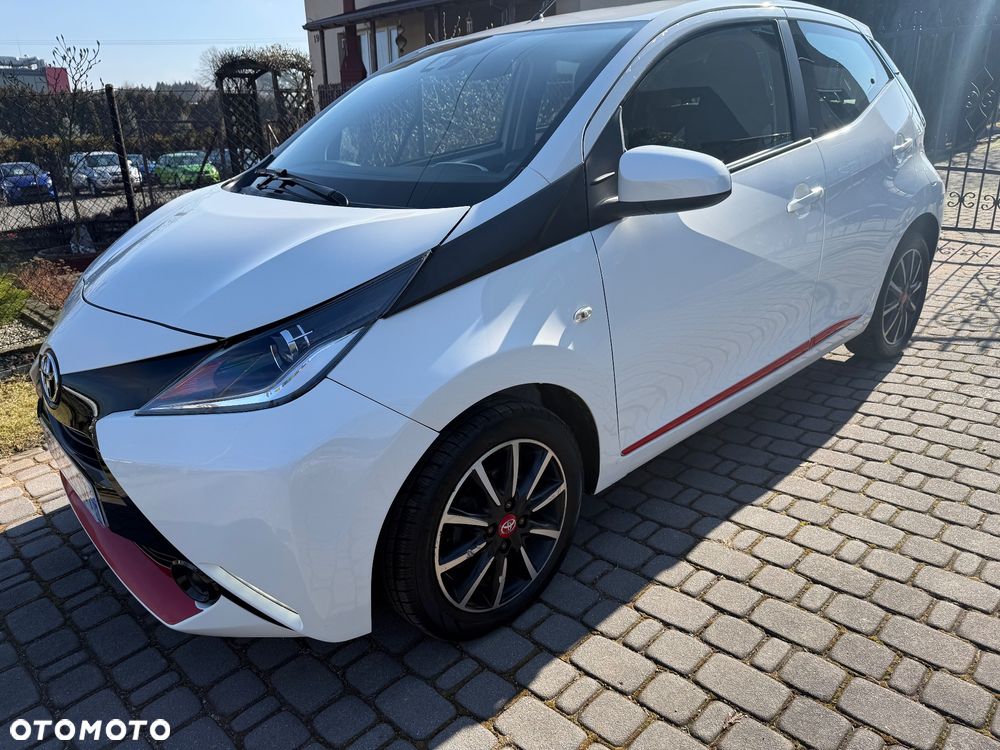 Toyota Aygo x-clusiv - 3