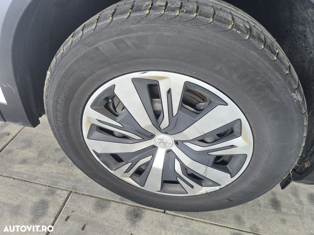 Peugeot 2008 1.5 BlueHDI FAP Active - 8