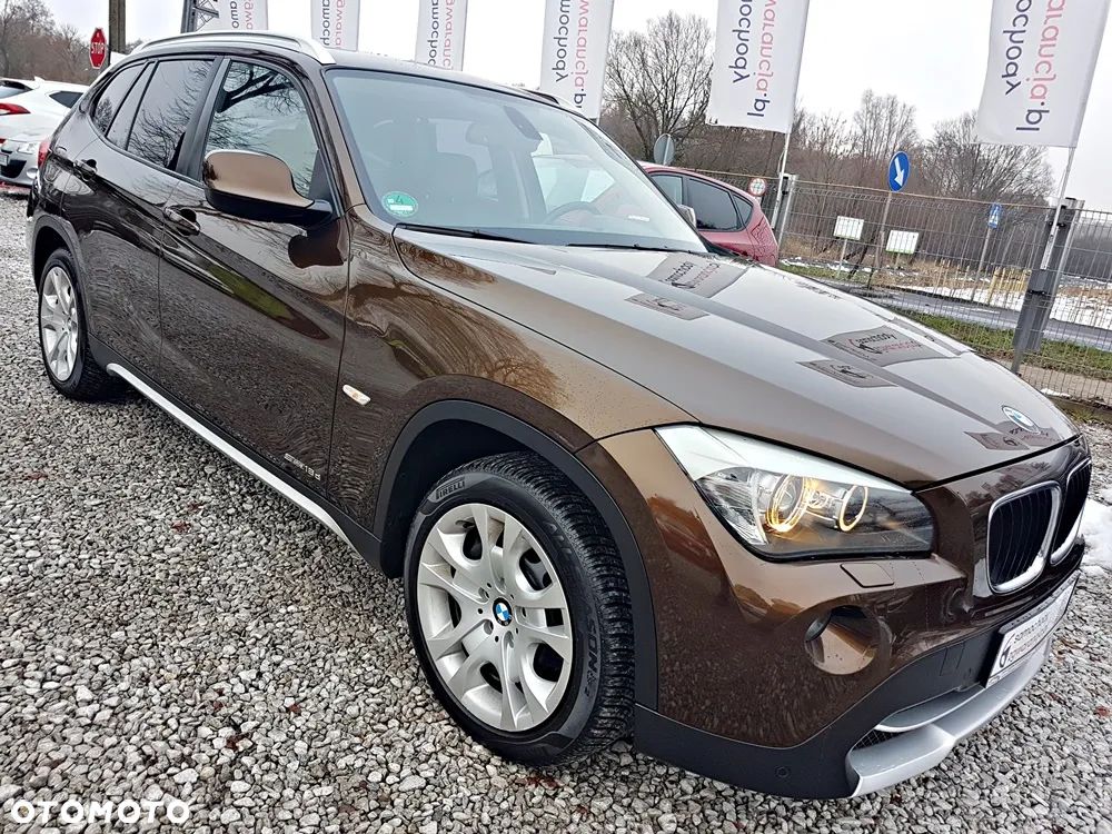 BMW X1 sDrive18d xLine - 33
