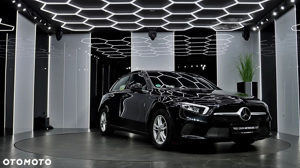 Mercedes-Benz Klasa A 180 7G-DCT - 12