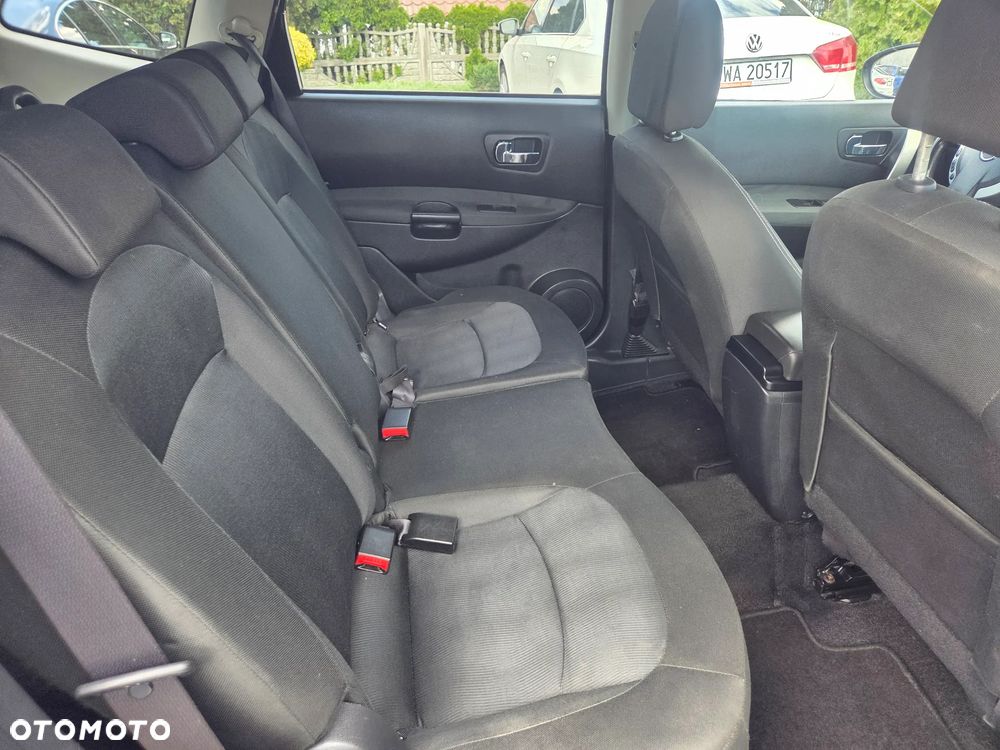 Nissan Qashqai+2 - 17
