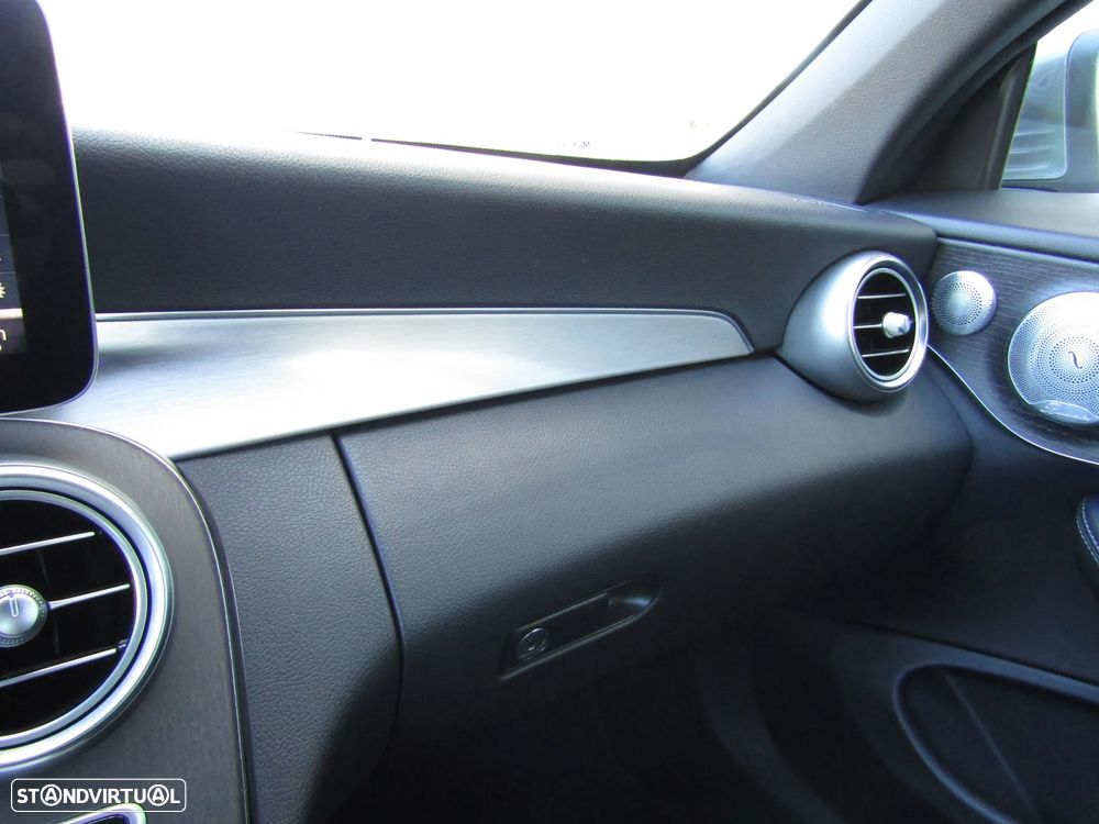 Mercedes-Benz C 220 d Cabrio AMG Line Aut. - 24