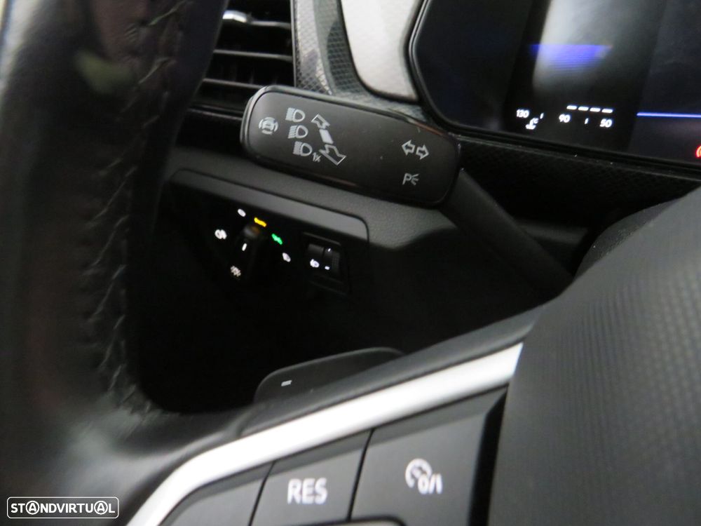 VW T-Cross 1.0 TSI Urban DSG - 21