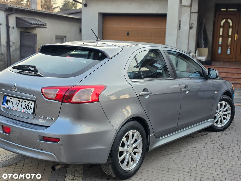 Mitsubishi Lancer - 1