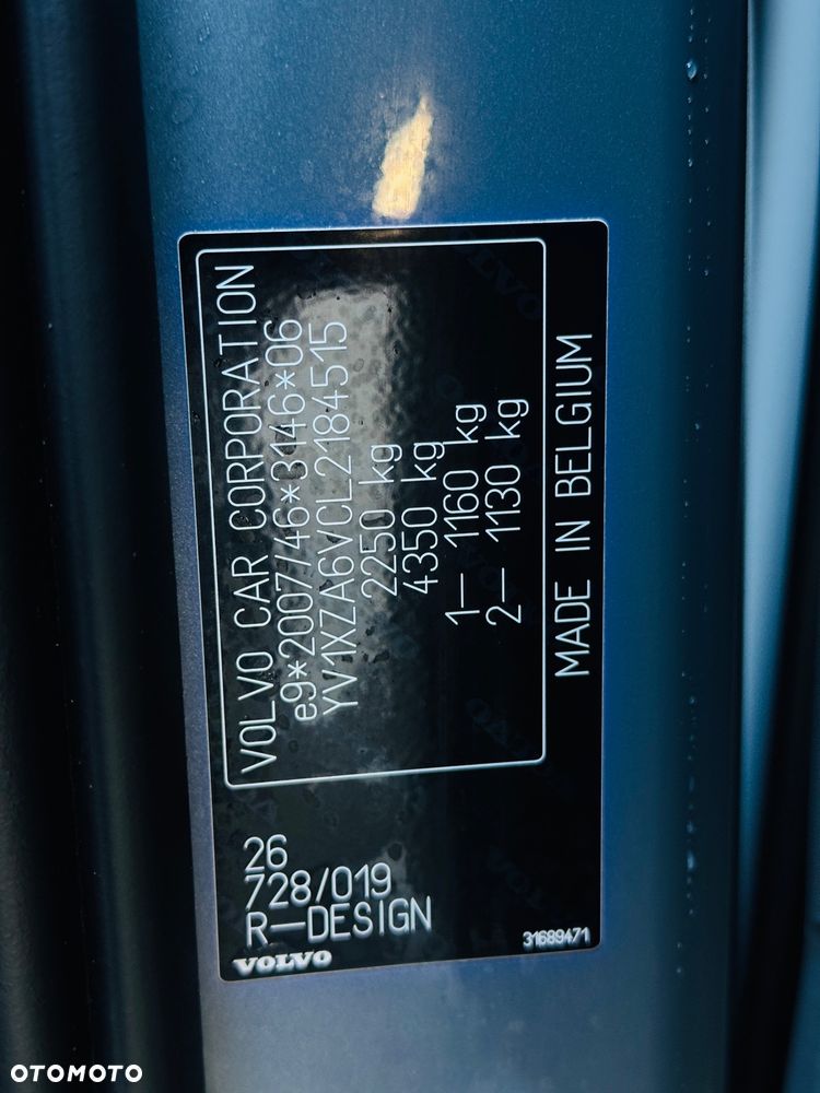 Volvo XC 40 D4 AWD Geartronic R-Design - 19