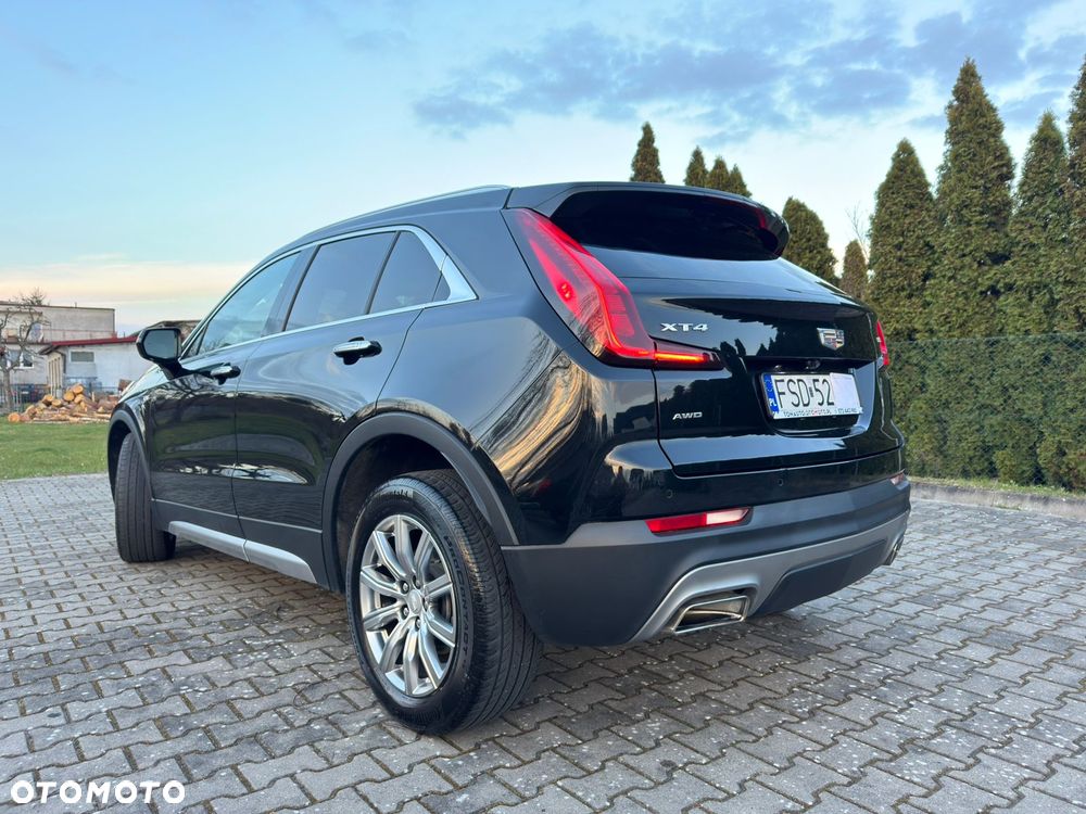 Cadillac XT4 350T AWD Premium Luxury - 3