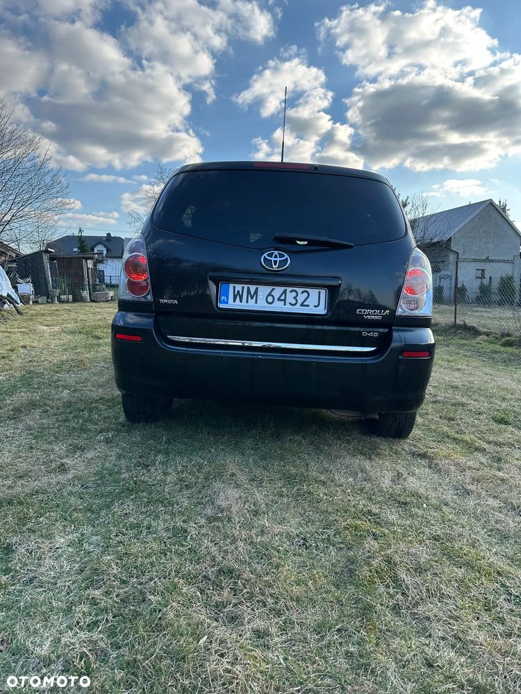 Toyota Corolla Verso 2.2 D-4D - 9