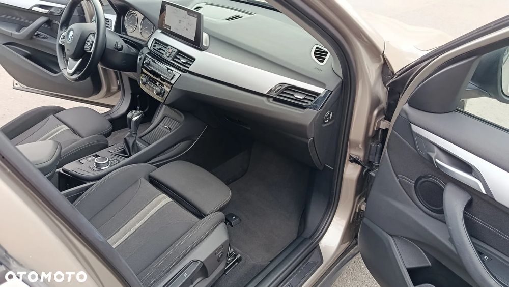 BMW X1 xDrive25e Advantage - 7