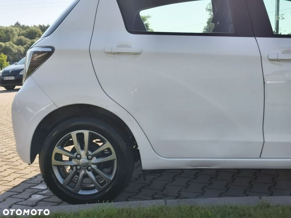 Toyota Yaris - 16