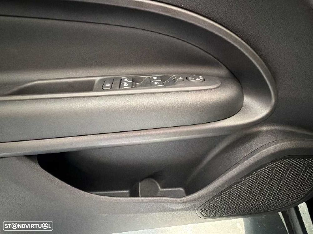 Jeep Avenger 1.2 TG Altitude — fotografia 18