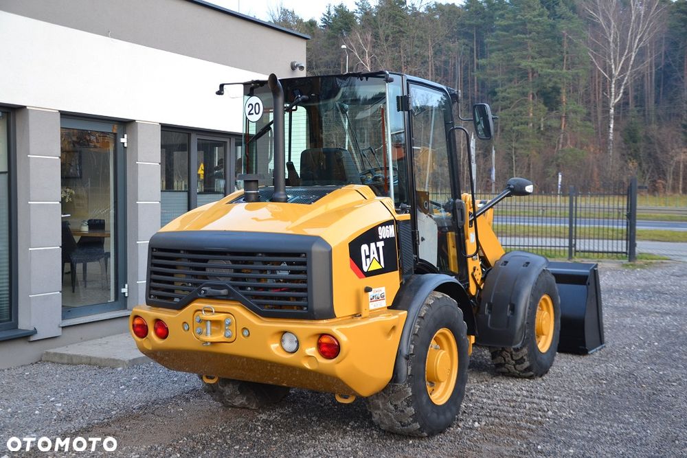 Caterpillar CAT 906 M - 9