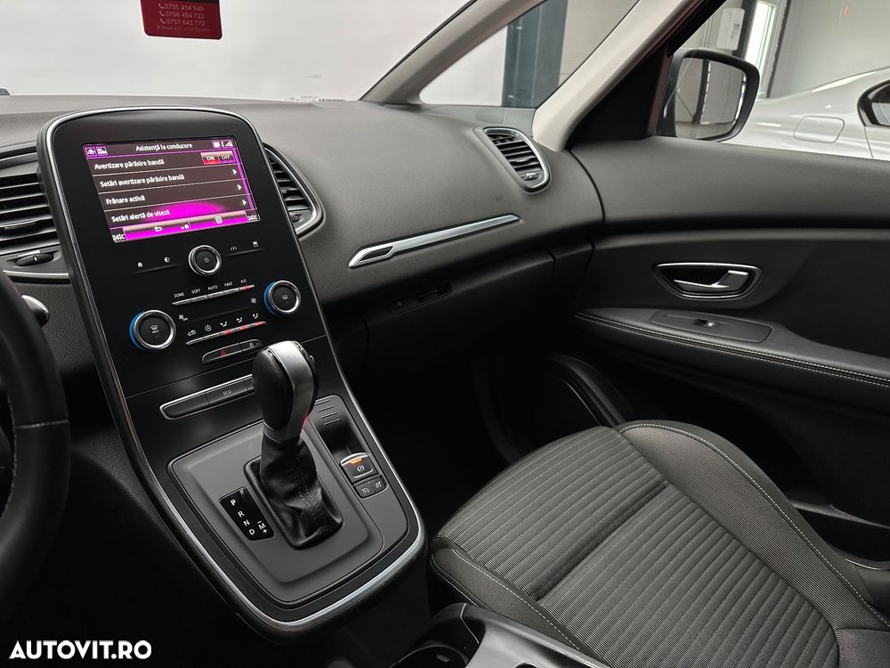 Renault Scenic BLUE dCi 120 EDC BUSINESS EDITION - 28