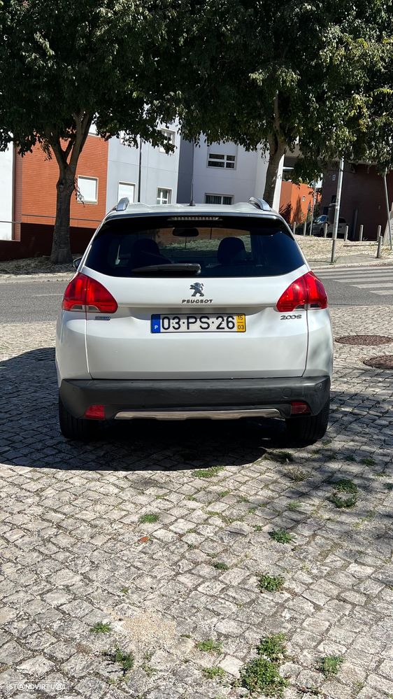 Peugeot 2008 1.6 BlueHDi Allure - 4