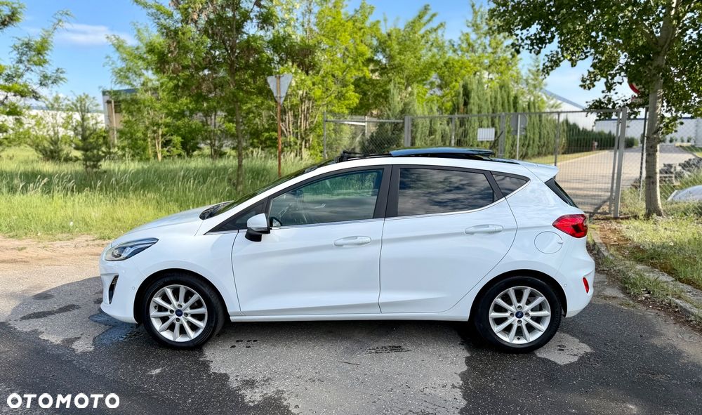Ford Fiesta 1.5 TDCi S&S TITANIUM - 4