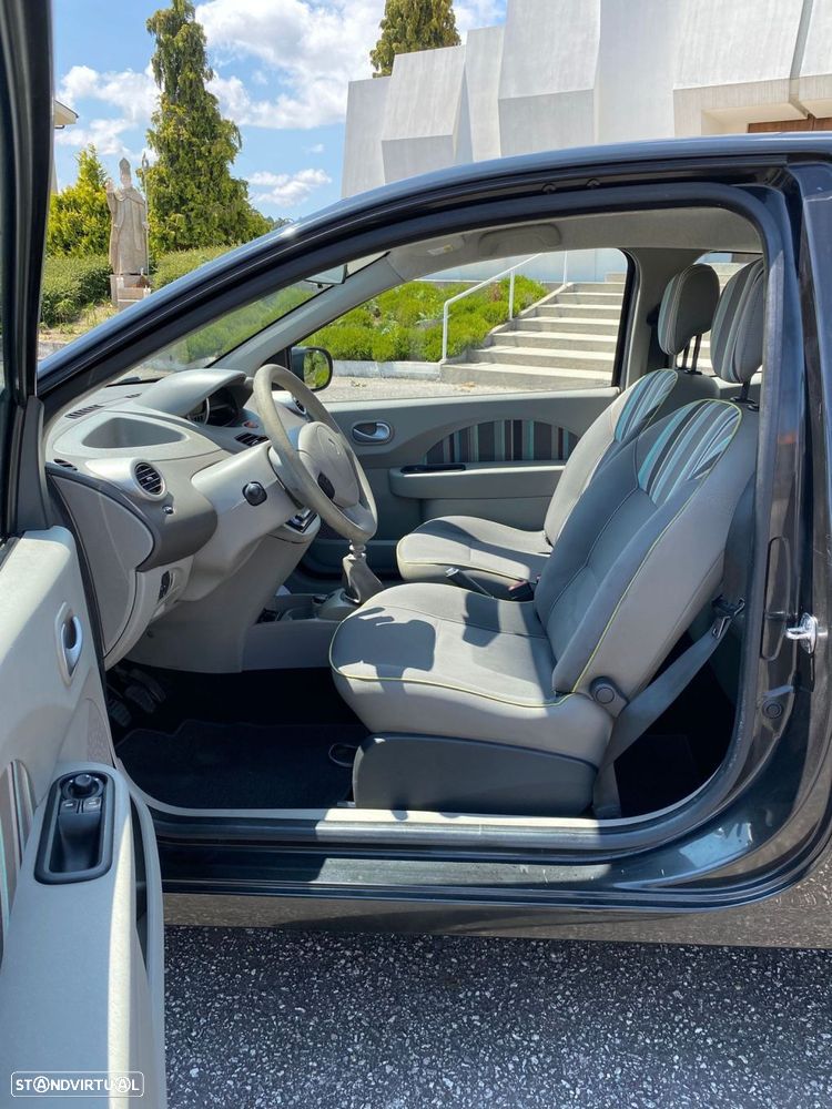 Renault Twingo 1.2 16V Dynamique - 4