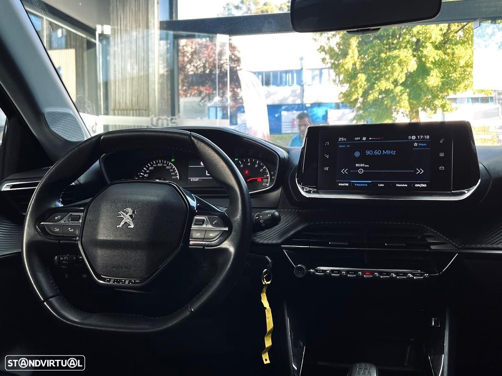 Peugeot 208 1.2 PureTech Active Pack - 22