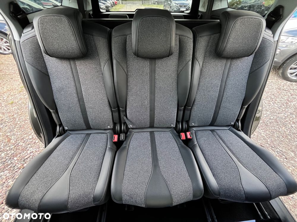 Peugeot 5008 1.2 PureTech Allure S&S - 24