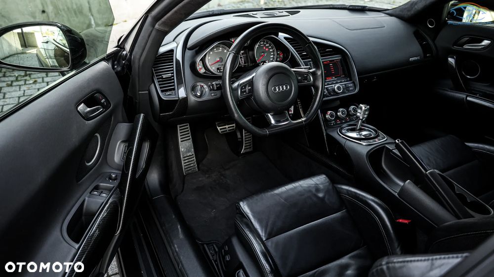 Audi R8 Coupé 4.2 Quattro R tronic - 23