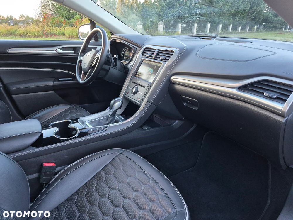 Ford Mondeo 2.0 TDCi STart-Stopp PowerShift-Aut Vignale - 17
