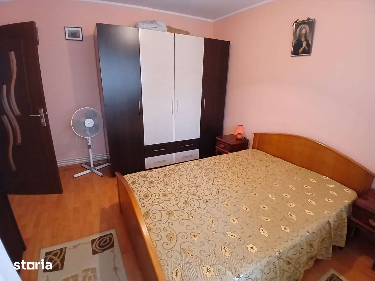 zona CET! 3 camere,dec, 68 mp balcon, mobilat, utilat — fotografia 3