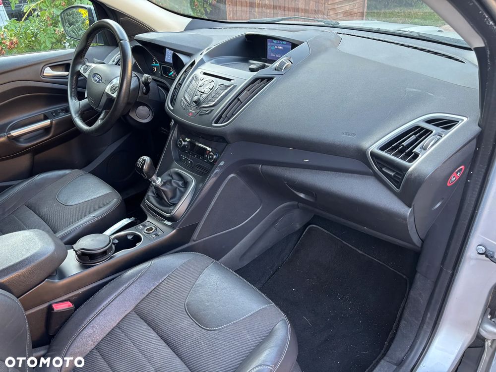 Ford Kuga 2.0 TDCi 4x4 Titanium - 2