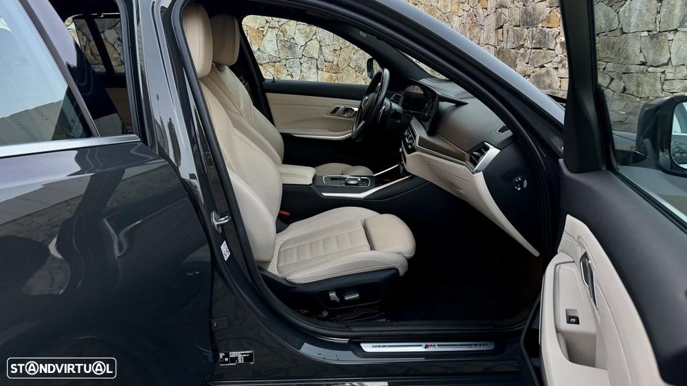 BMW 330 e Pack Desportivo M Auto - 12