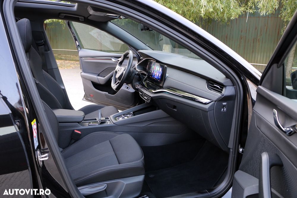 Skoda Octavia 2.0 TDI DSG Sportline - 24