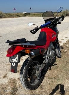 Honda Dominator Dominator 650 - 9