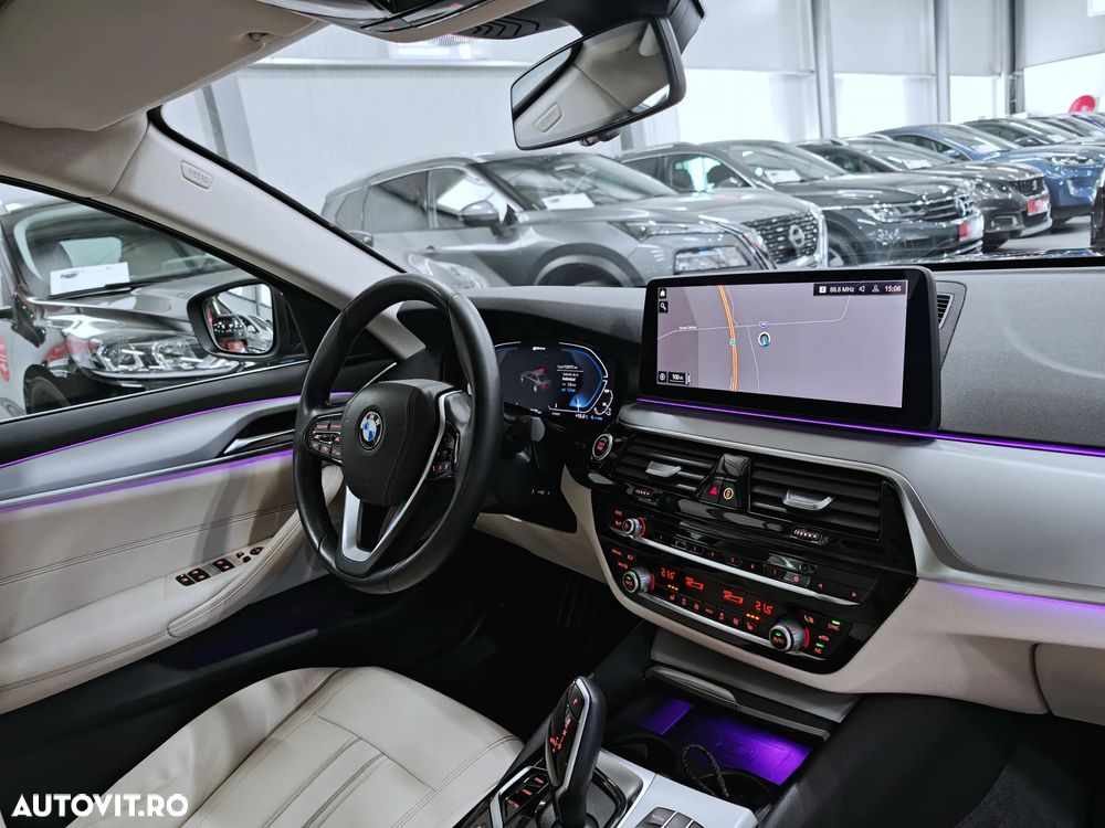 BMW Seria 5 530e Aut. - 9