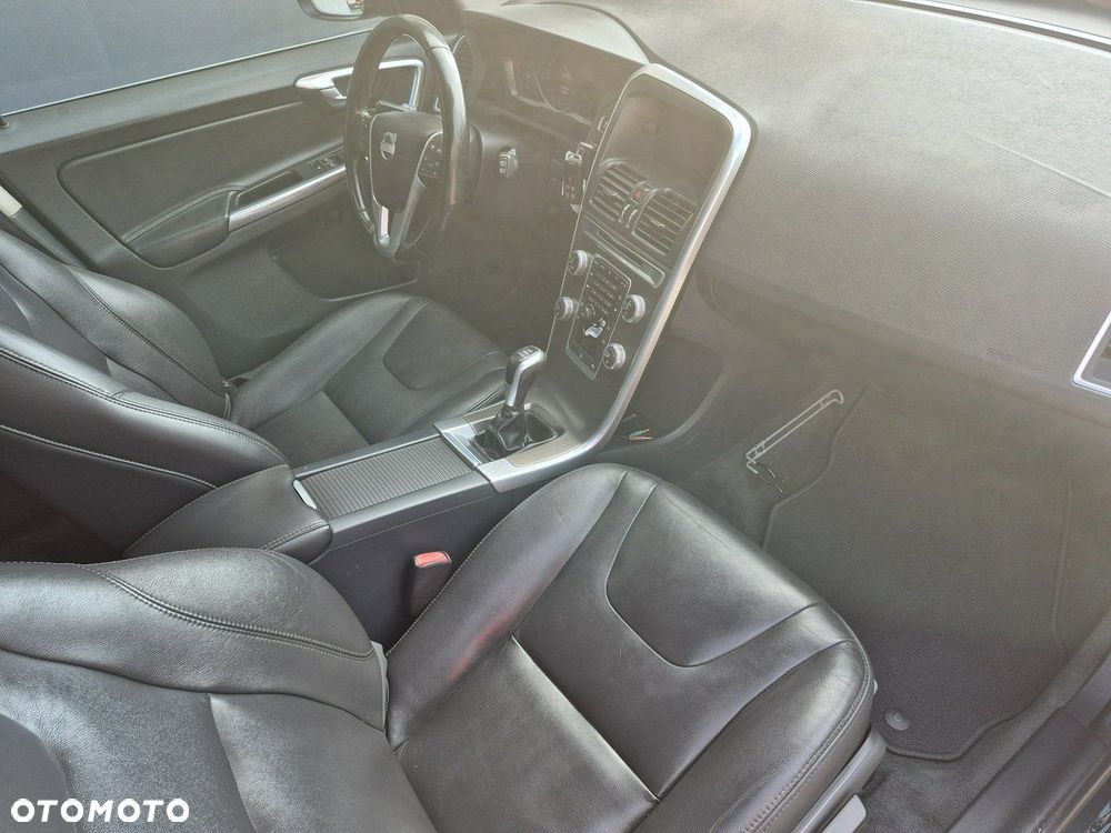 Volvo XC 60 - 11