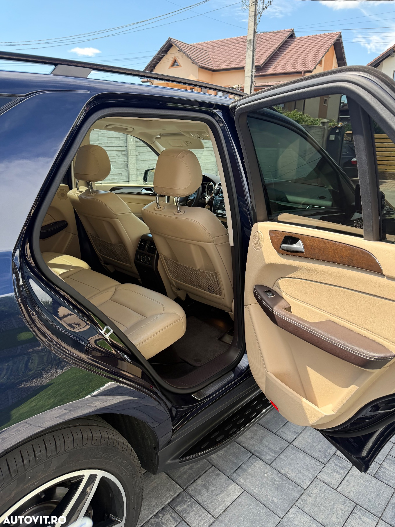 Mercedes-Benz GLE 350 d 4MATIC - 11
