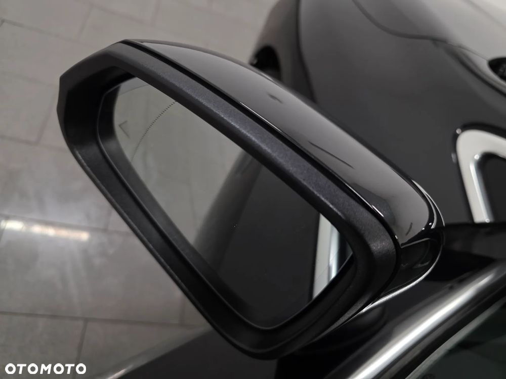 BMW Seria 2 218d Luxury Line sport - 26