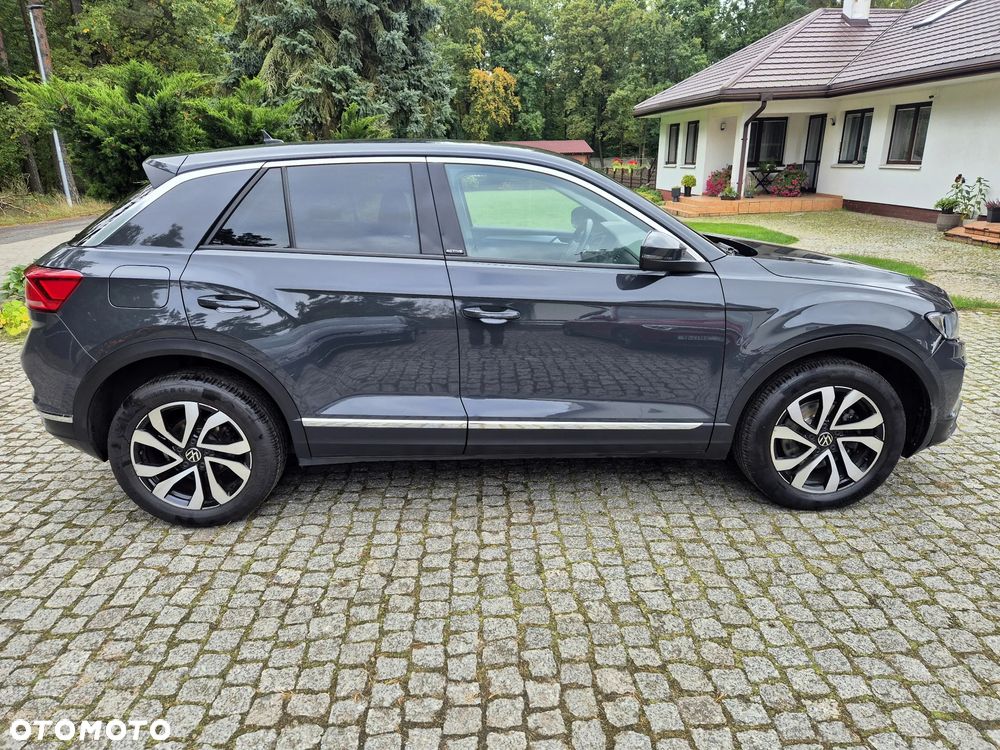 Volkswagen T-Roc 2.0 TDI SCR DSG ACTIVE - 11