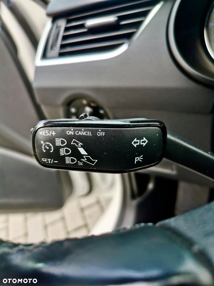 Skoda Octavia 2.0 TDI Style DSG - 19