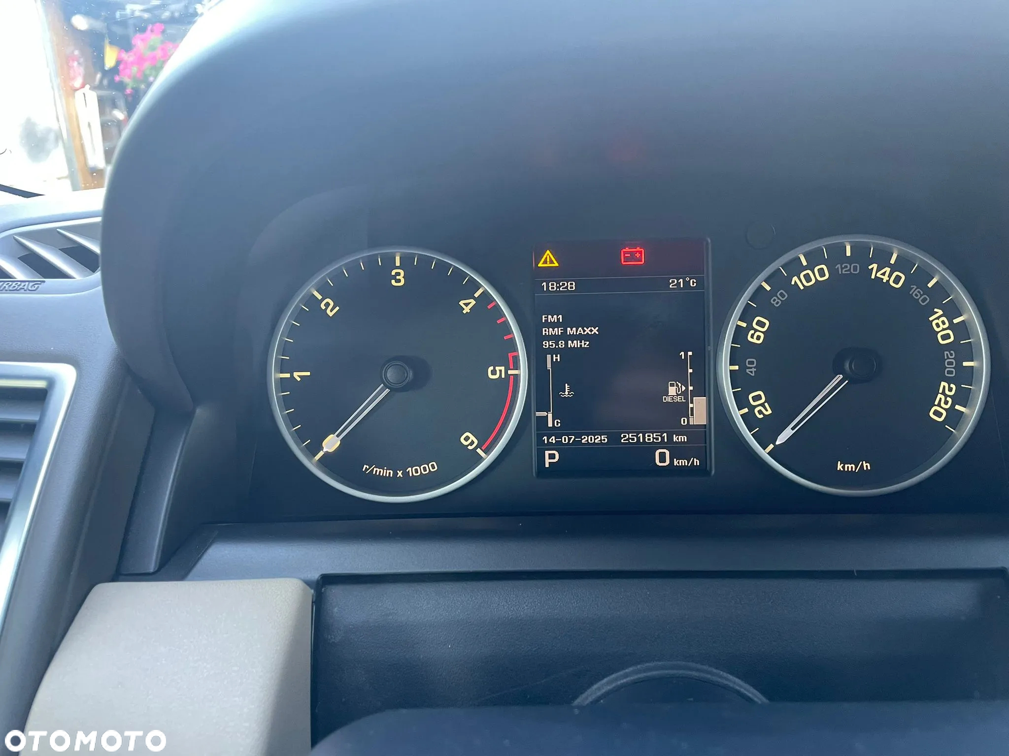 Land Rover Range Rover Sport SDV6 HSE - 13