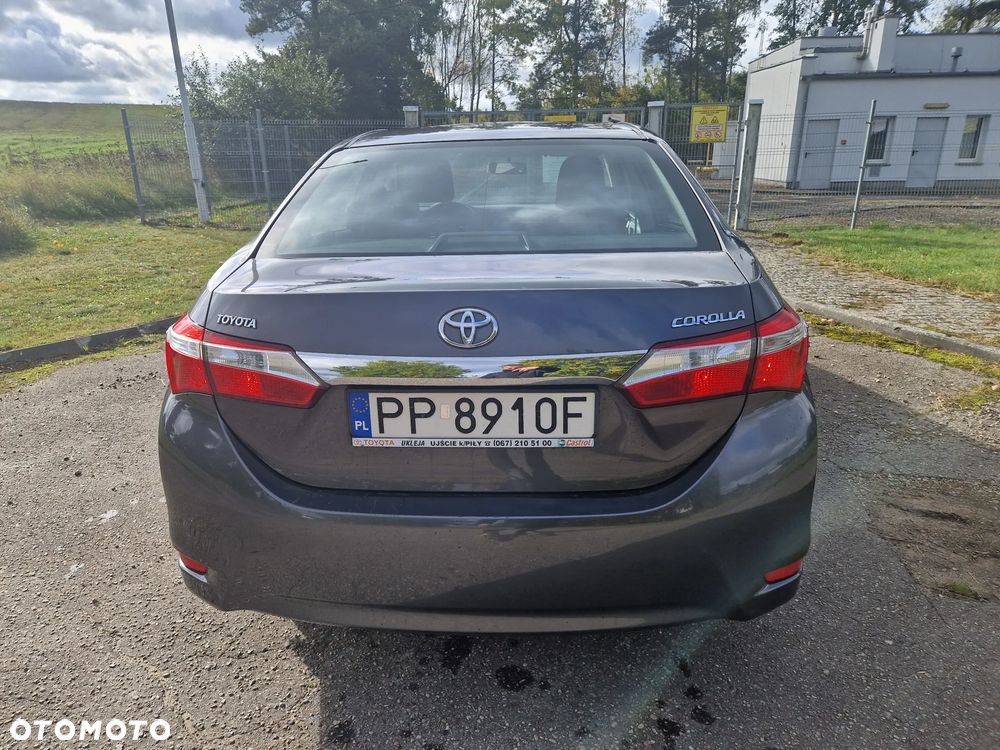 Toyota Corolla - 5