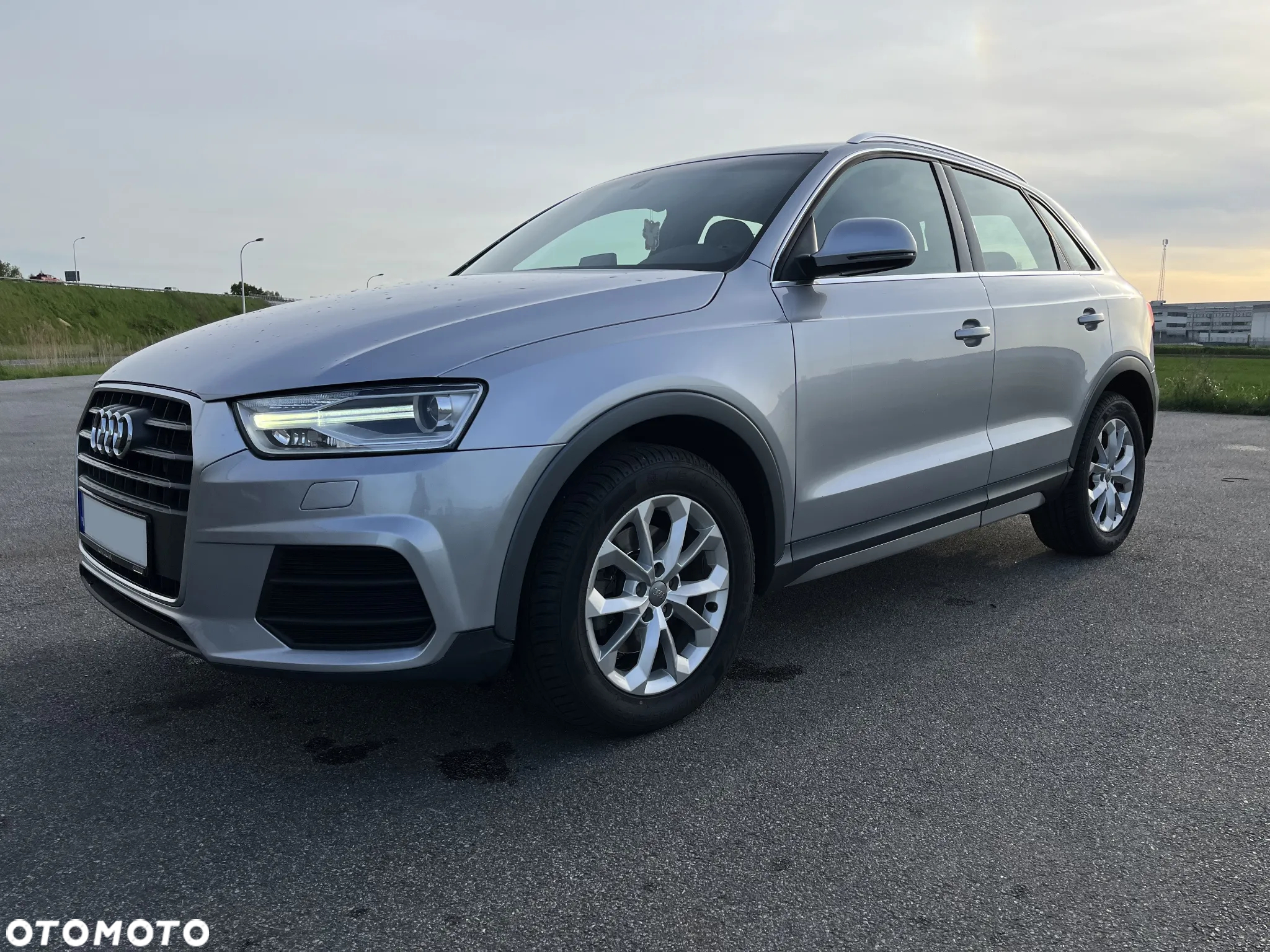 Audi Q3 1.4 TFSI S tronic - 4