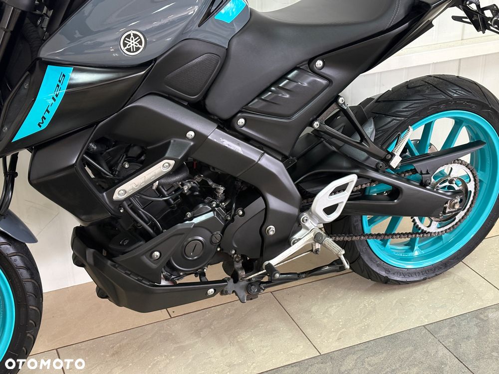 Yamaha MT - 8