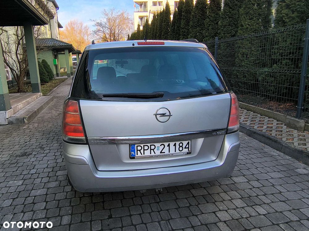 Opel Zafira - 4