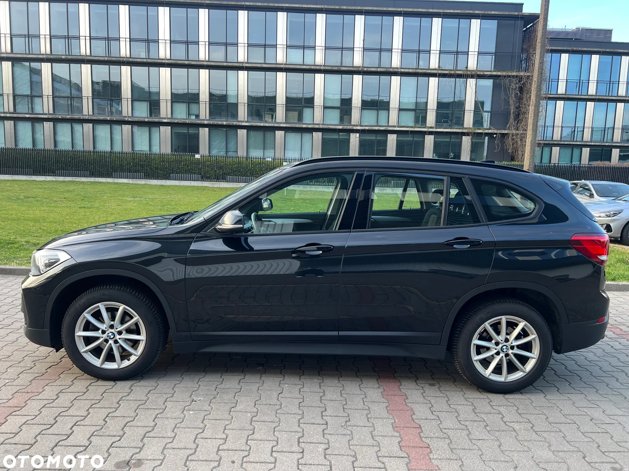 BMW X1 sDrive16d - 3