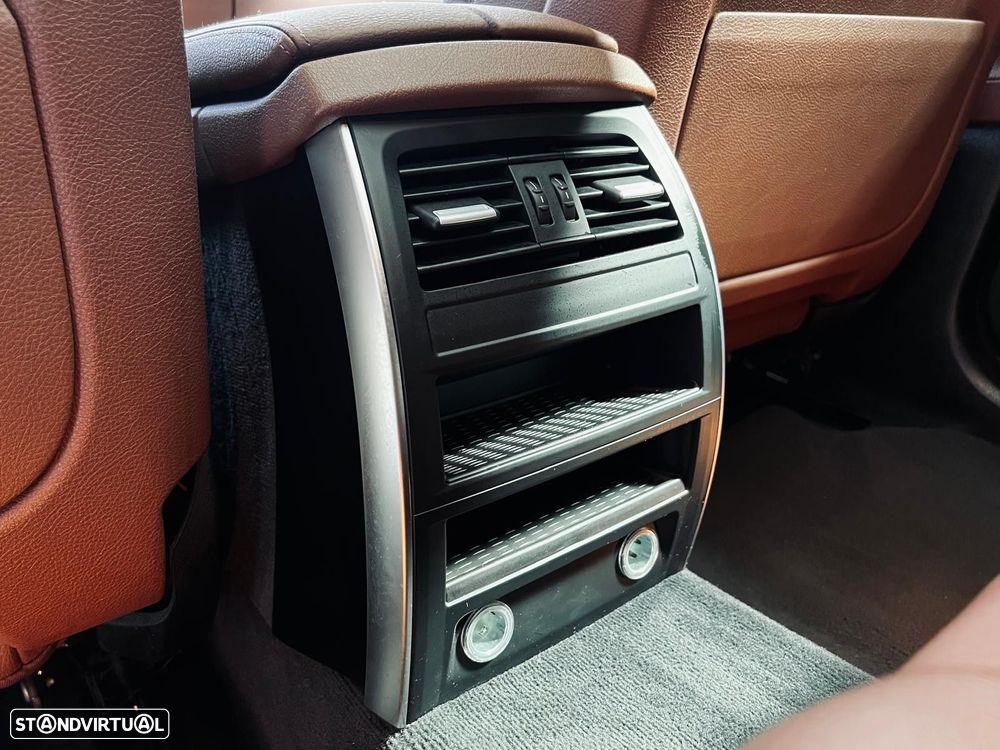 BMW 520 Gran Turismo d Pack M - 44