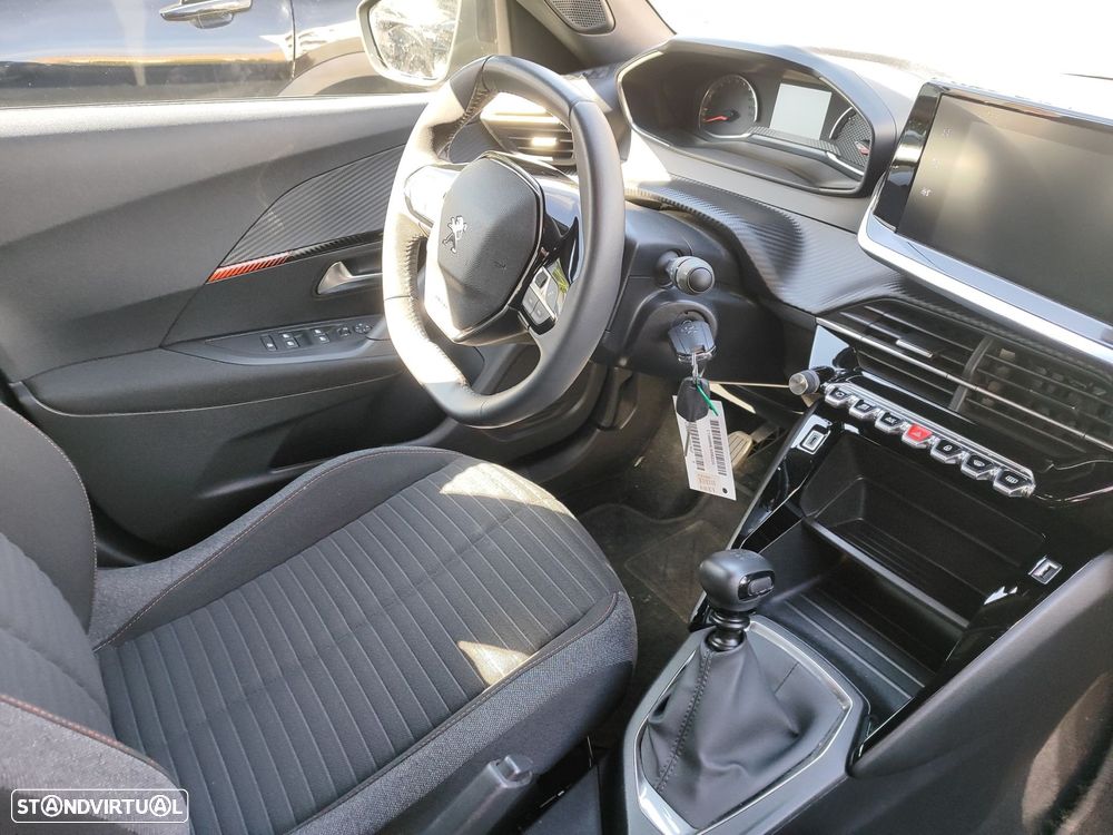 Peugeot 2008 1.2 PureTech Active Pack - 16