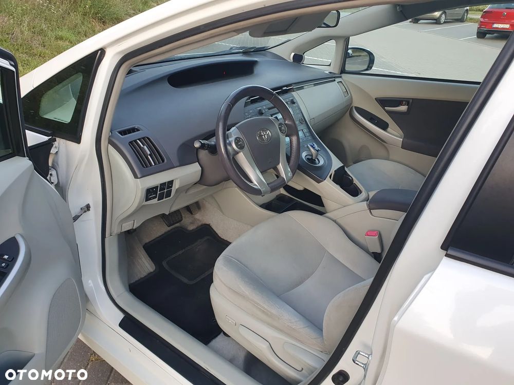Toyota Prius 1.5 VVT-i Sol - 7