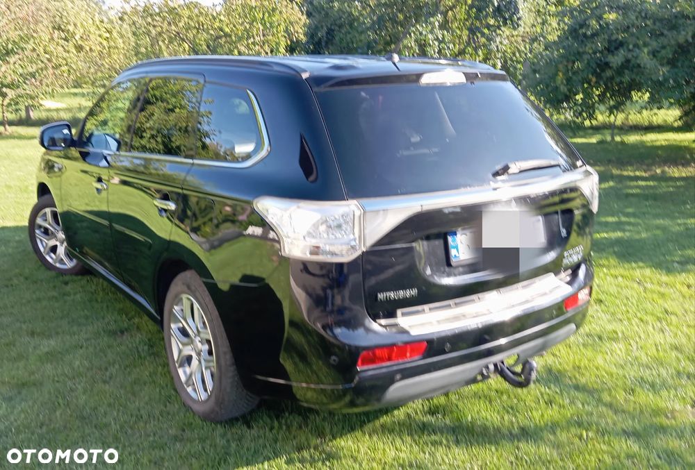 Mitsubishi Outlander - 12