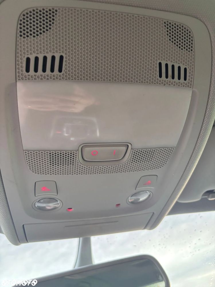 Audi A4 Avant 2.0 TDI DPF multitronic S line Sportpaket - 12