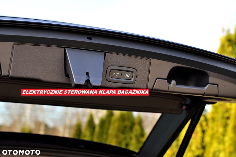 Volvo XC 60 B5 B AWD Plus Black Edition - 14